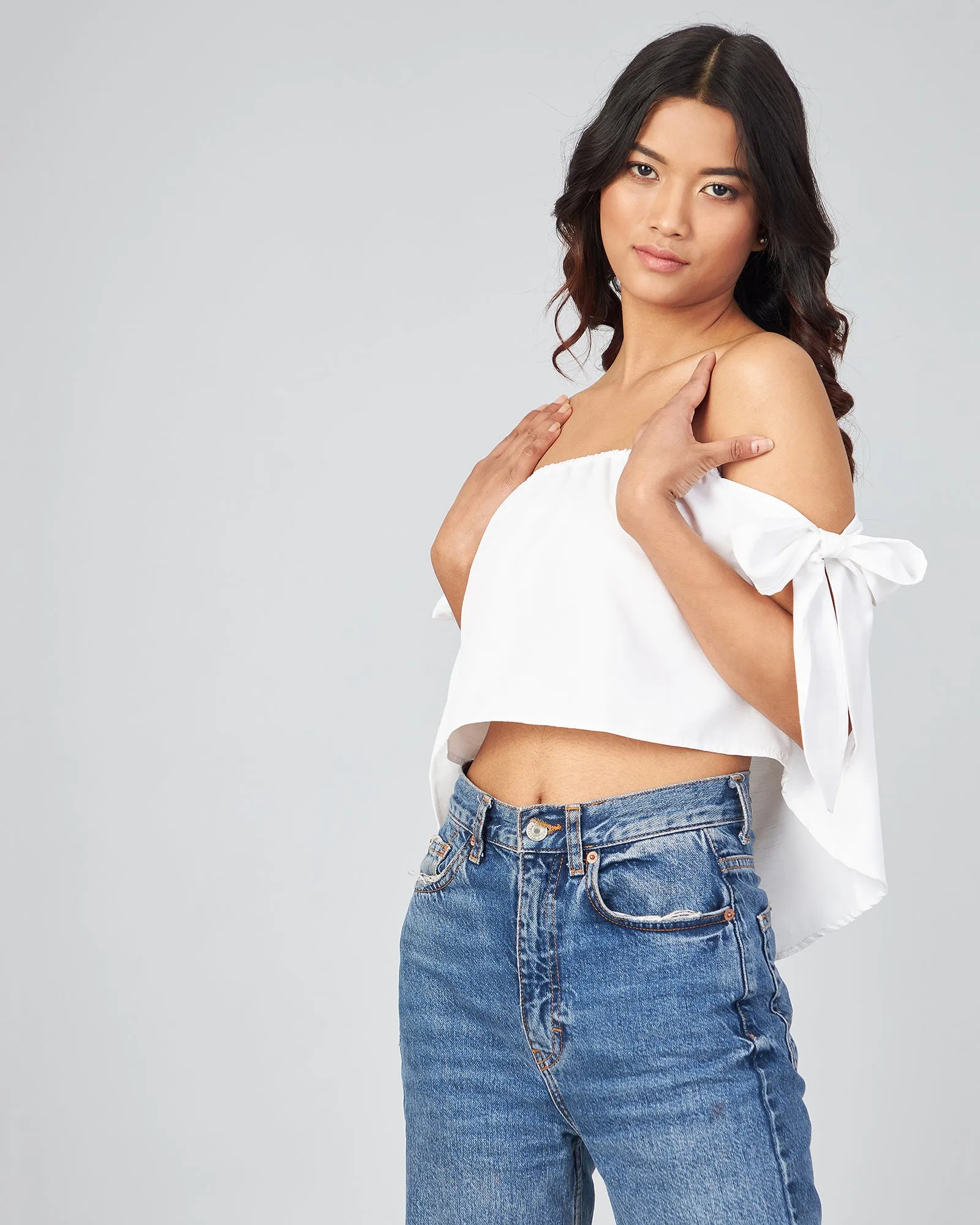 Chimpaaanzee Women  White Solid Off Shoulder Crop Top