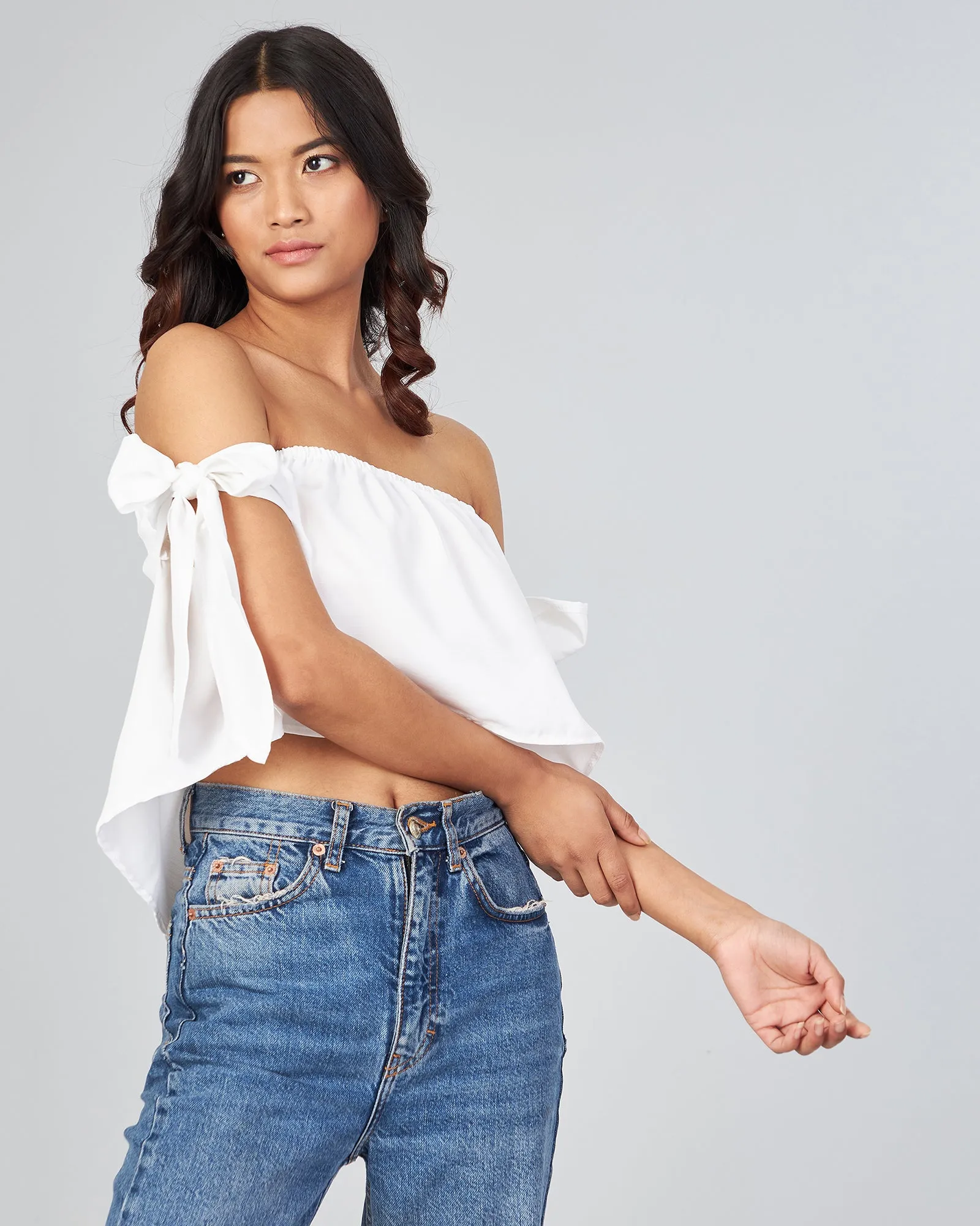 Chimpaaanzee Women  White Solid Off Shoulder Crop Top