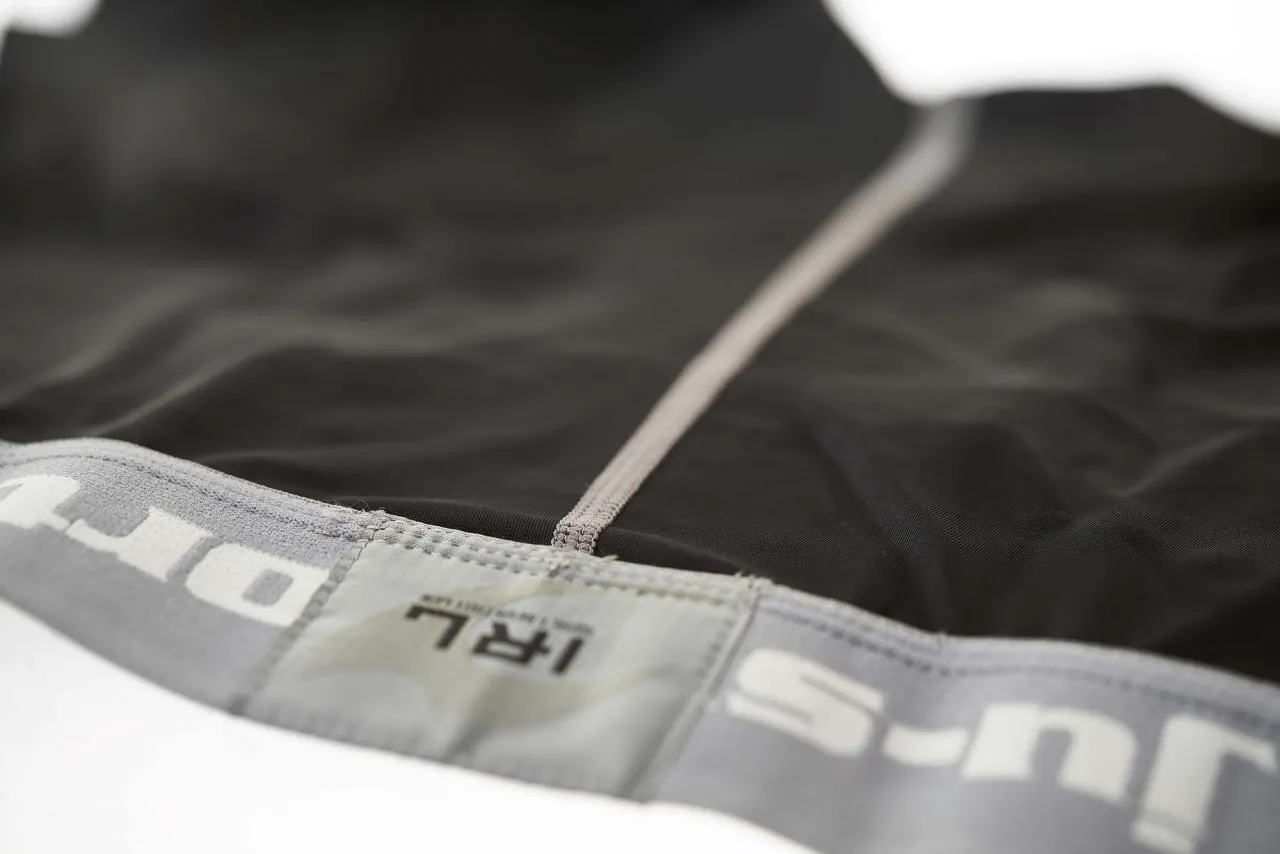 Ju Sports - Compression Base Shorts Motion Pro Flexcupilla - Musta