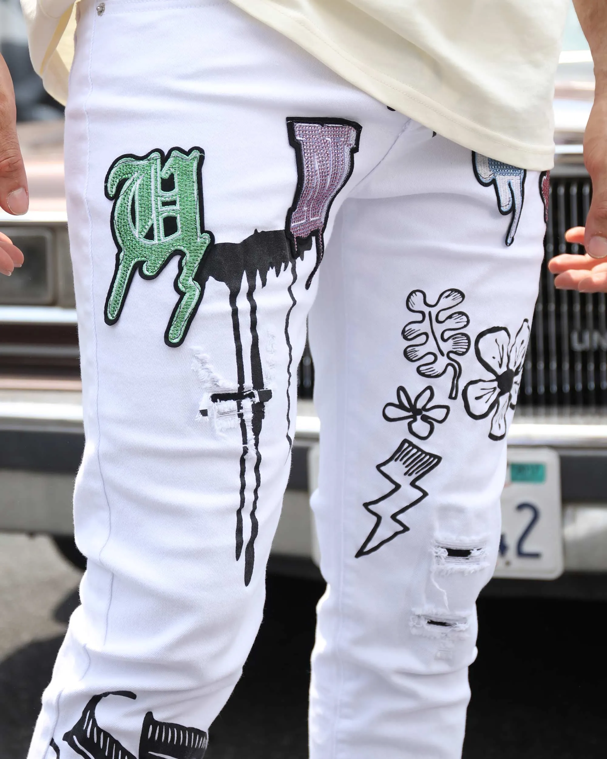 Streetwear White Ripped Jeans with Colorful Graffiti