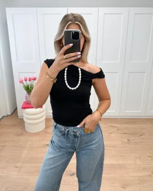 Yara Top Black